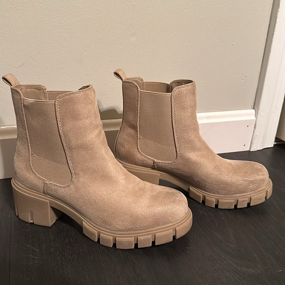 Madden Girl tan suede chunky boot - Picture 3 of 4